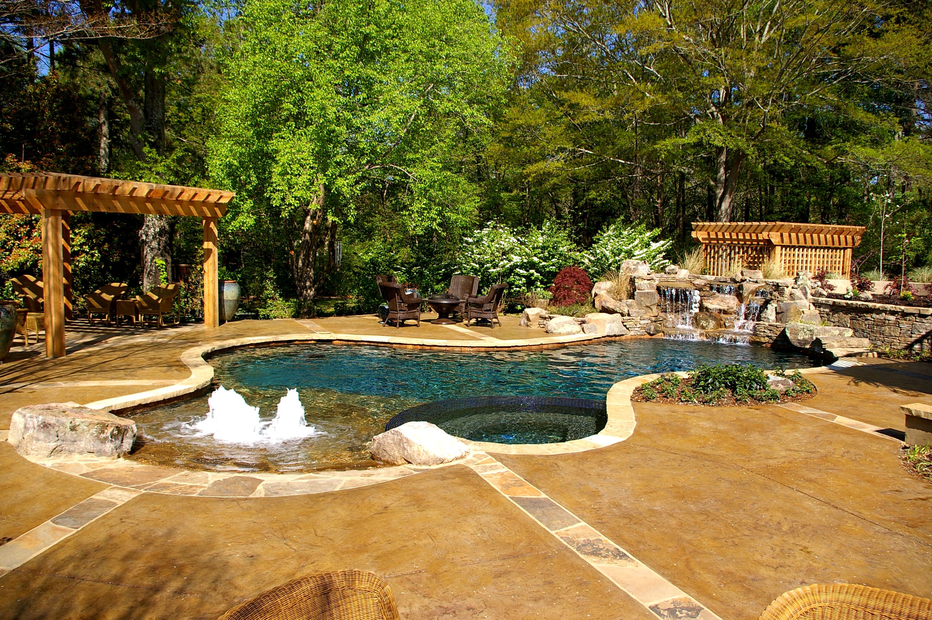 Luxurious Custom Gunite Pools | Michael Hatcher & Associates